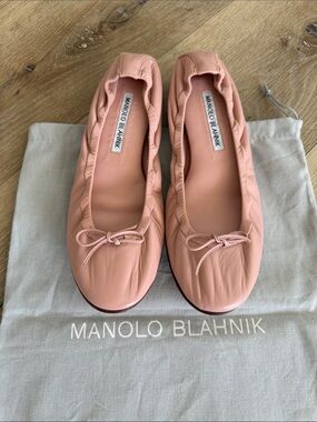 Manolo Blahnik Tobaly Leather Ballet Flats
Size: 7 | IT 37